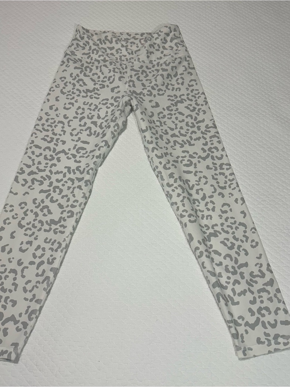 Women’s Gray Leopard Print Leggings